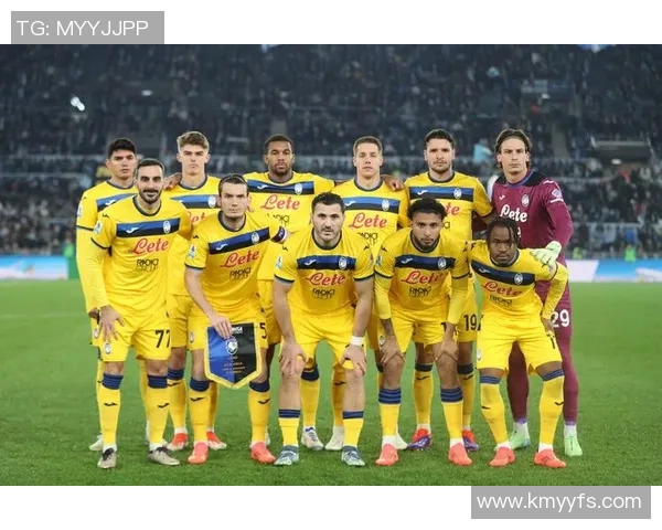 揭秘足球球星场上穿着的裤衩背后故事与独特选择分析 揭秘足球球星场上穿着的裤衩背后故事与独特选择分析