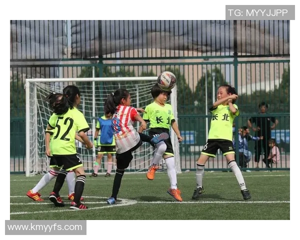 细数绿茵场上传奇巨星独门绝技展现独特风采与非凡实力 细数绿茵场上传奇巨星独门绝技展现独特风采与非凡实力